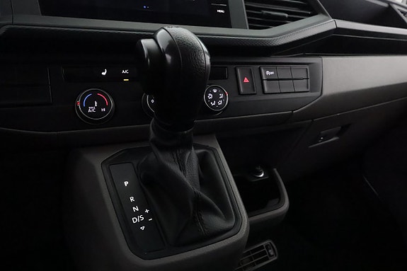Volkswagen Transporter 26 of 26
