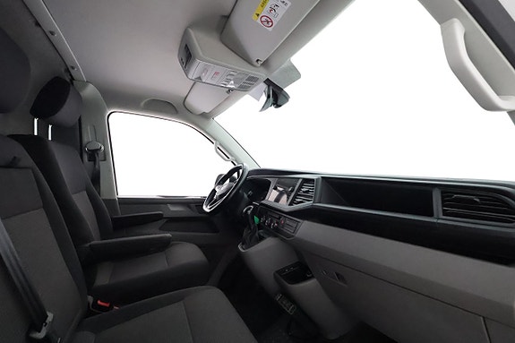 Volkswagen Transporter 12 of 26