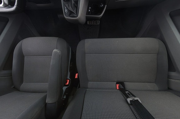 Volkswagen Transporter 14 of 26