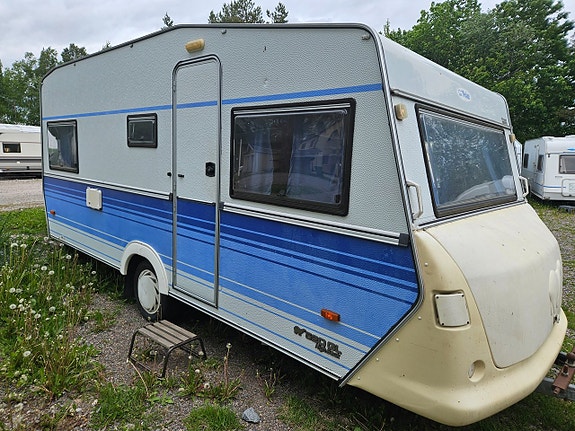 Polar 520 " dubbelsäng/ dubbelöverslaf " förtält