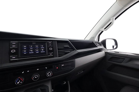 Volkswagen Transporter 21 of 24