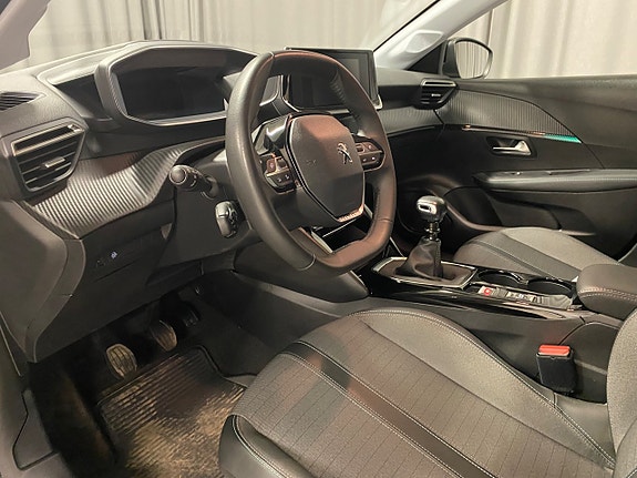 Peugeot 208 5 of 5