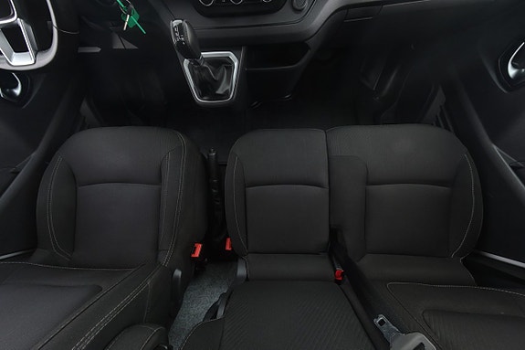 Renault Trafic 13 of 24