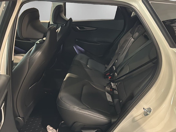Kia EV6 9 of 19