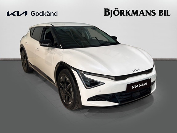 Kia EV6 3 of 19