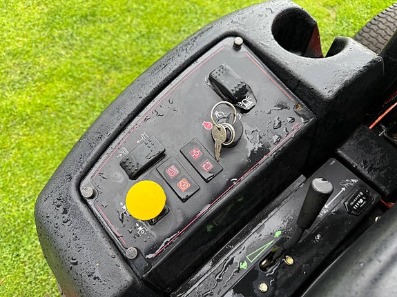 Toro 3280D Låga timmar Åkgräsklippare 10 of 11
