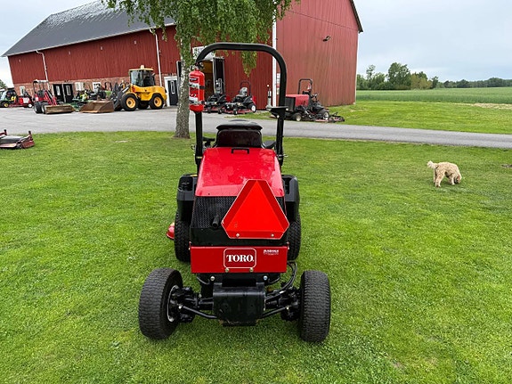 Toro 3280D Låga timmar Åkgräsklippare 6 of 11