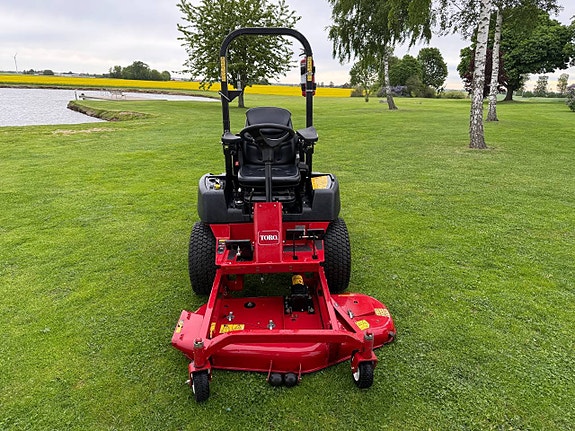 Toro 3280D Låga timmar Åkgräsklippare 2 of 11