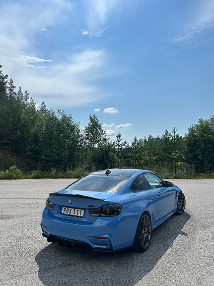 BMW M4 3 of 13
