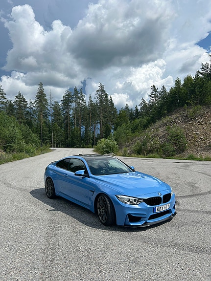 BMW M4 6 of 13