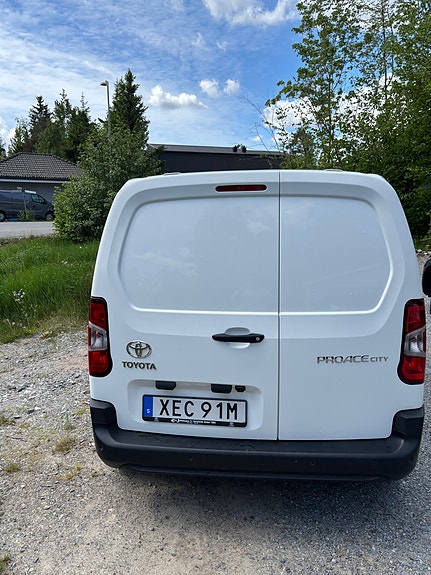 Toyota Proace City 3 of 5