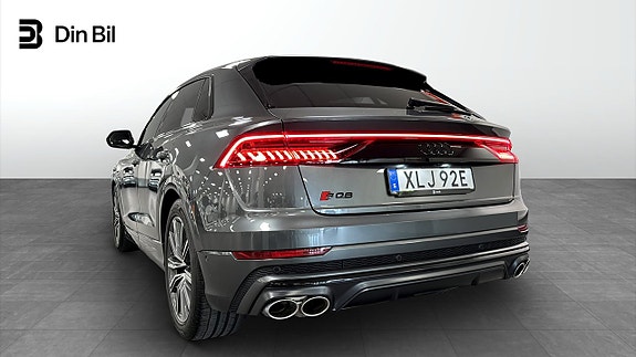 Audi SQ8 3 of 5