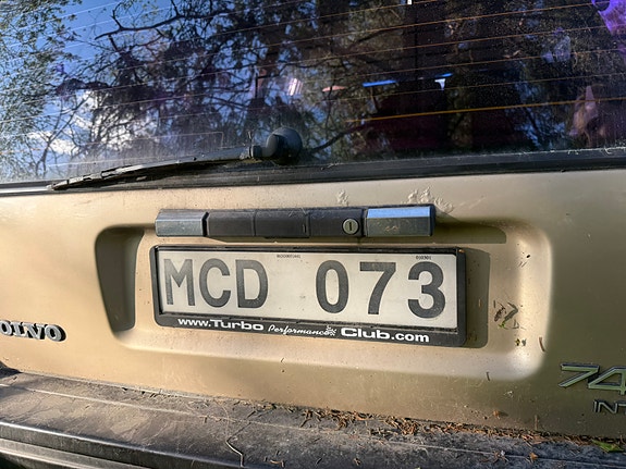 Volvo 740 3 of 8