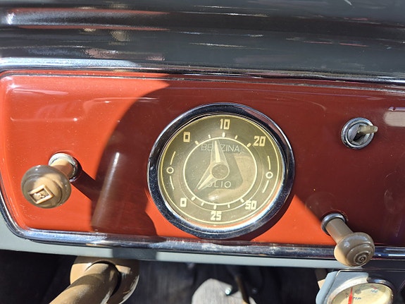 Fiat 500C 14 of 25