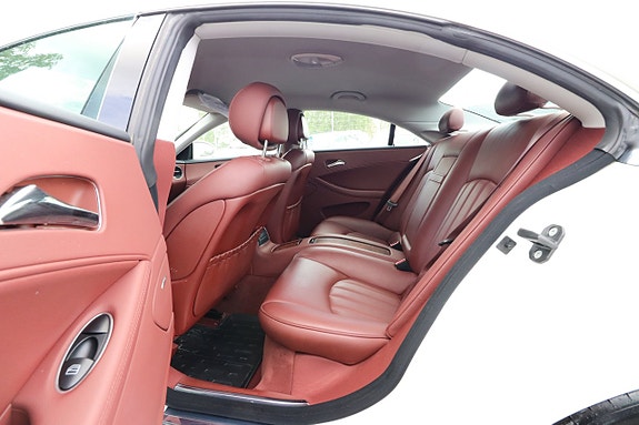 Mercedes-Benz CLS350 15 of 27