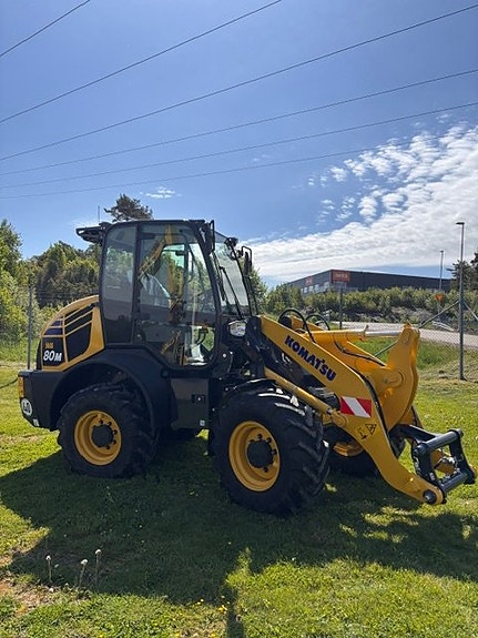 Komatsu WA80M-8