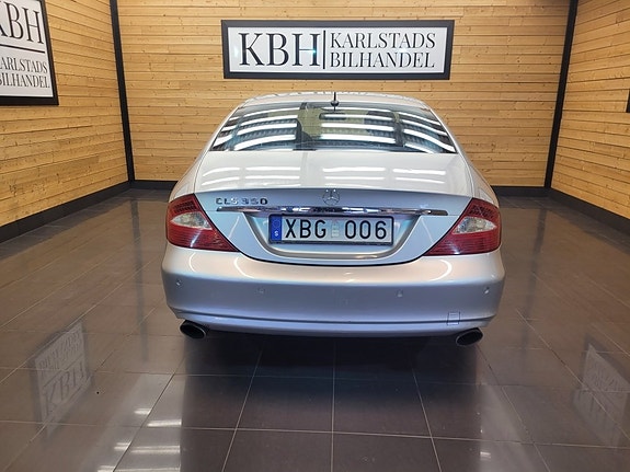 Mercedes-Benz CLS350 5 of 26