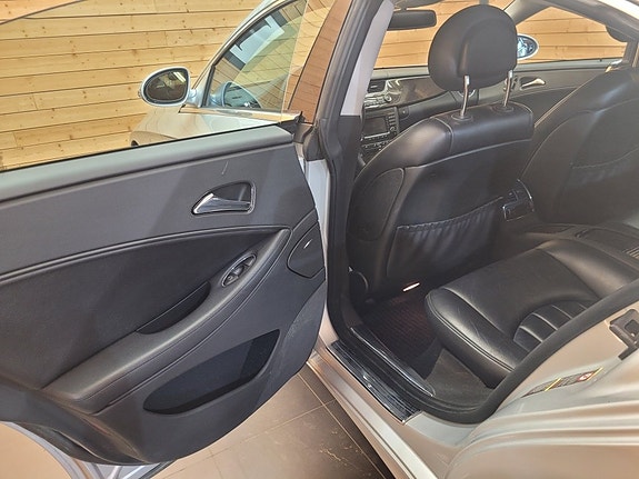 Mercedes-Benz CLS350 15 of 26