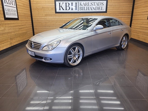 Mercedes-Benz CLS350 3 of 26