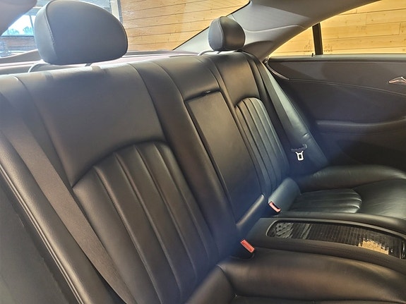 Mercedes-Benz CLS350 20 of 26