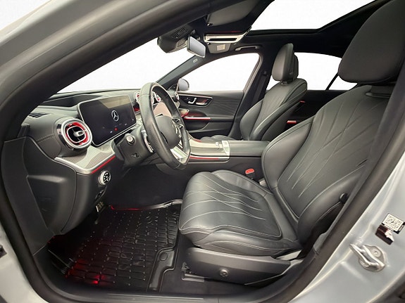 Mercedes-Benz C400 e 13 of 30