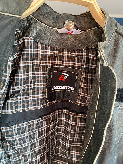 Product image 14 of 38