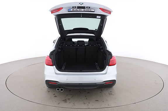BMW 330i 15 of 30