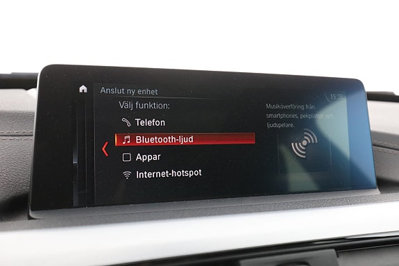 BMW 330i 19 of 30