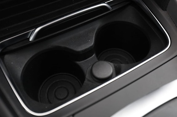 BMW 330i 27 of 30