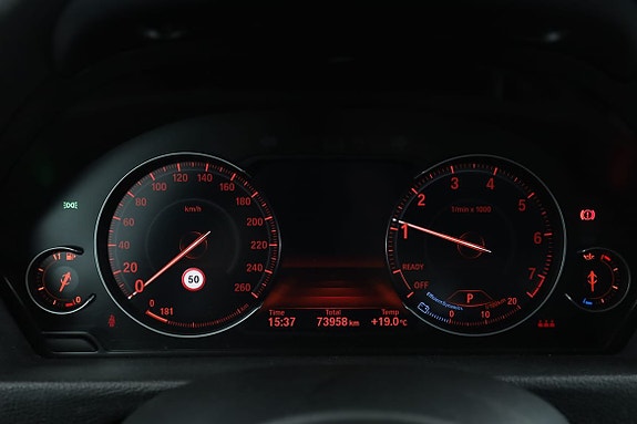 BMW 330i 18 of 30