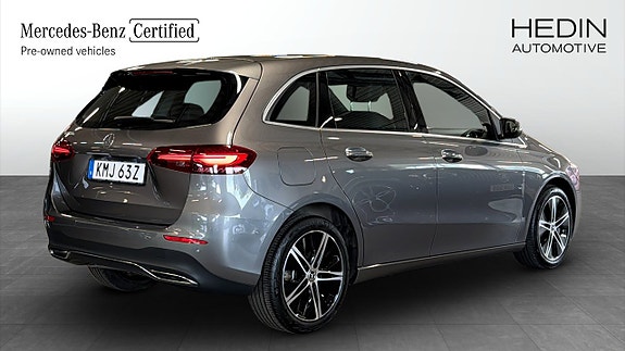 Mercedes-Benz B250 e 2 of 5