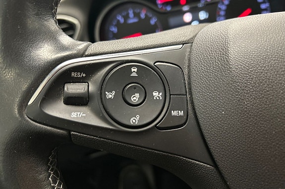 Opel Grandland X 25 of 30