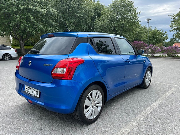 Suzuki Swift 3 of 5