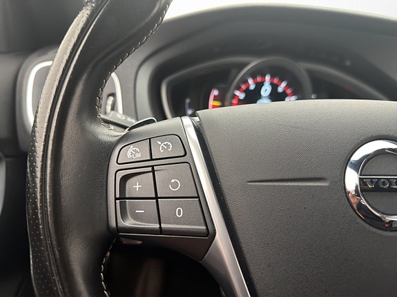 Volvo V40 16 of 30