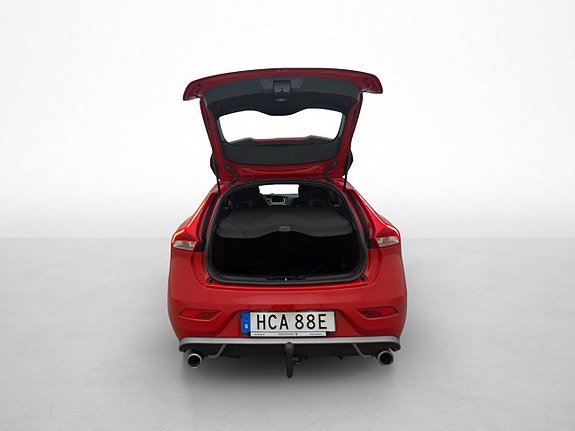 Volvo V40 28 of 30