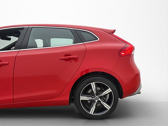 Volvo V40 30 of 30