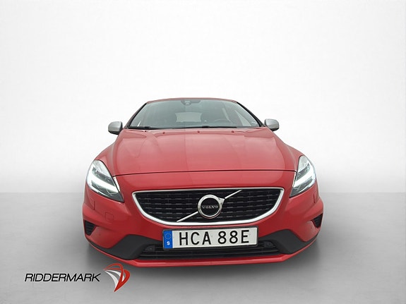 Volvo V40 2 of 30