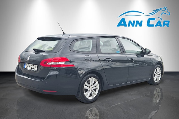 Peugeot 308 SW 4 of 5