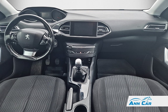 Peugeot 308 SW 8 of 9