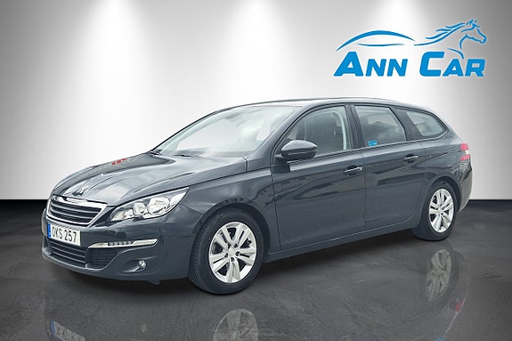 Peugeot 308 SW 2 of 5
