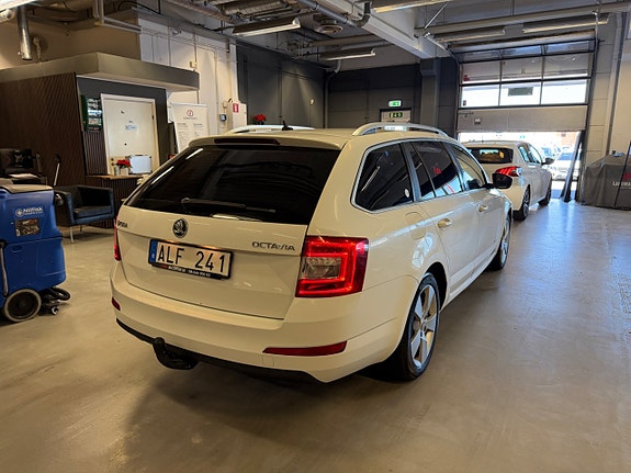 Skoda Octavia 5 of 5