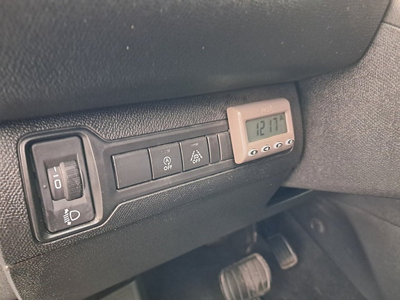 Peugeot 308 SW 15 of 18