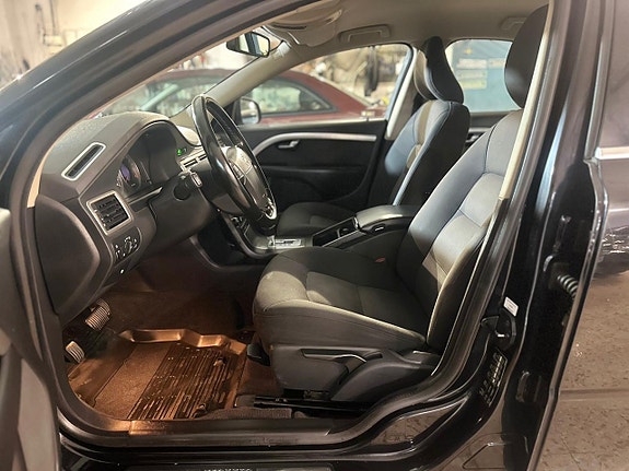 Volvo S80 12 of 15