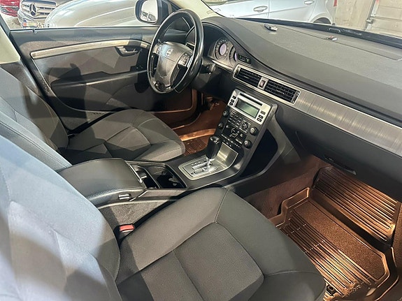 Volvo S80 7 of 15