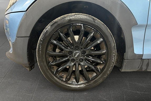 MINI Cooper 17 of 17
