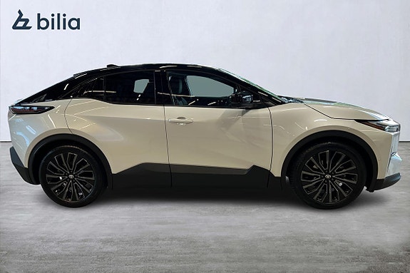 Toyota C-HR 18 of 21