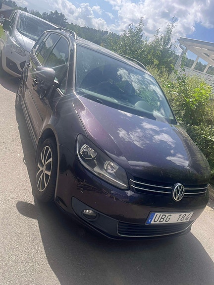 Volkswagen Touran 5 of 5