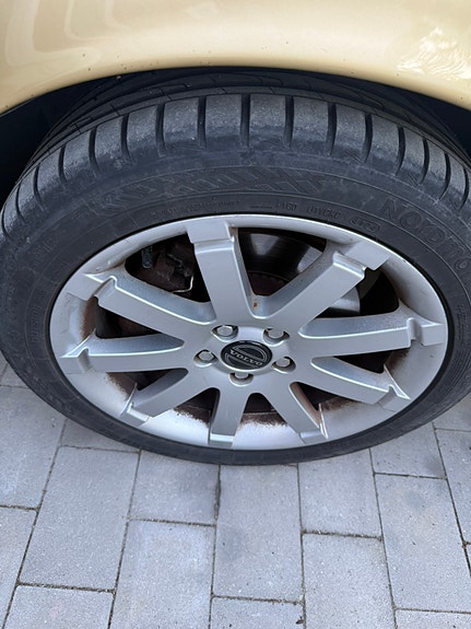 Volvo S60 4 of 5