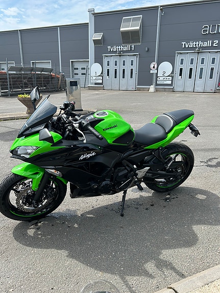 Kawasaki Ninja 650 ABS 3 of 4