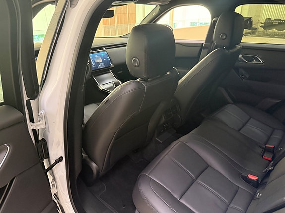 Land Rover Range Rover Velar 20 of 22